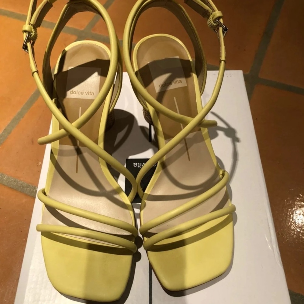 Dolce Vita-Nico Sandal